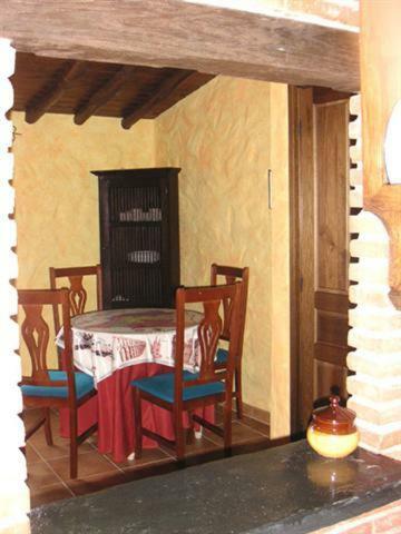 מירנדה דל קסטניאר Casa Rural La Villa מראה חיצוני תמונה